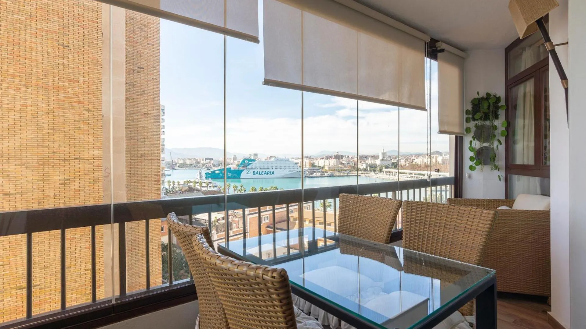 Malagueta Beach IV By Ele Apartments Malaga Spain